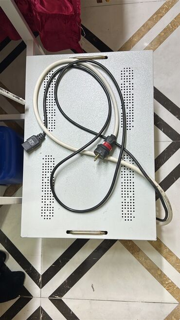 ucuz notebooklar: Metal korpuslu elektrik stabilizatoru/UPS tipli qurğu - Metal korpus