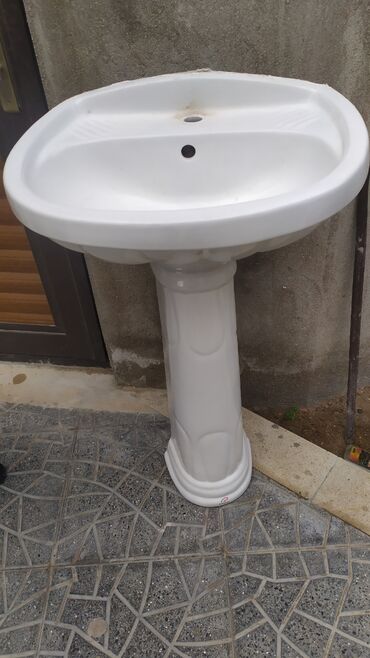 tülpan toxumu: Ayaqüstü lavaboyla komplekt keramik dəst - Material: parlaq ağ