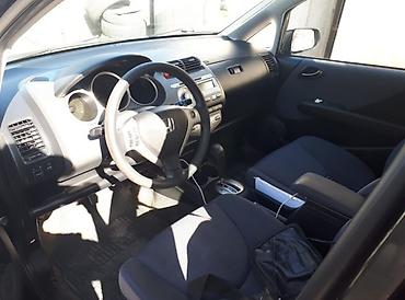 Аренда транспорта: Сдаю в аренду авто Honda Jazz 900 сом в сутки В отличном состоянии — 2
