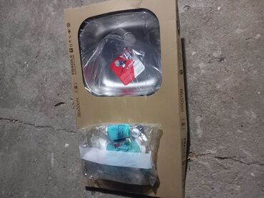 multifunkcionalna sudopera: Prodajem sudoperu glanc novu neotpakovanu dimenzije 86x50cm