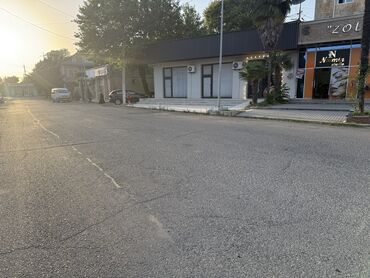 Digər kommersiya daşınmaz əmlakı: Obyekt Statiska binasinin tam yaninda yerleşir. İcereye verilen obyekt — 26