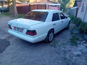 срочно спринтер сатылат: Mercedes-Benz W124: 1988 г., 2.3 л, Механика, Бензин, Седан