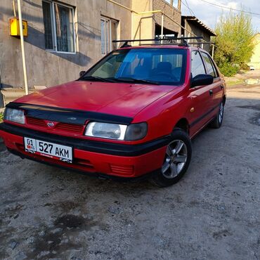 Nissan: Nissan Sunny: 1993 г., 1.4 л, Механика, Бензин, Седан