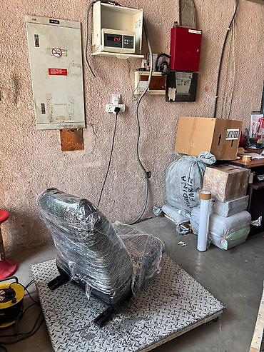 Бампер и комплектующие: Бампер Toyota, Новый, Оригинал — 9