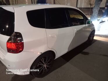 тенд на авто: Honda Jazz: 2008 г., 1.3 л, Вариатор, Бензин, Хэтчбэк