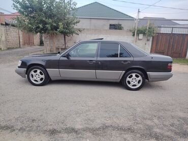 Mercedes-Benz: Mercedes-Benz W124: 3 l | 1994 il Sedan — 9