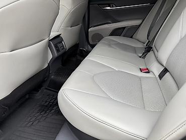 Toyota: Toyota Camry: 2022 г., 2.5 л, Автомат, Гибрид, Седан — 11