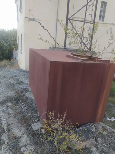 Baklar və çənlər: Bak, Metal — 8