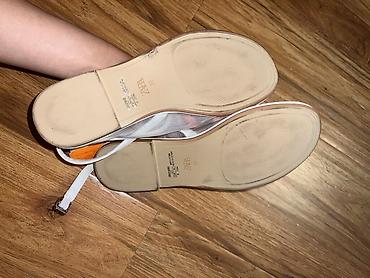 Босоножки, сандалии, шлепанцы: Белые босоножки ZARA, размер 36. - Модель: открытый мыс, тонкие — 4