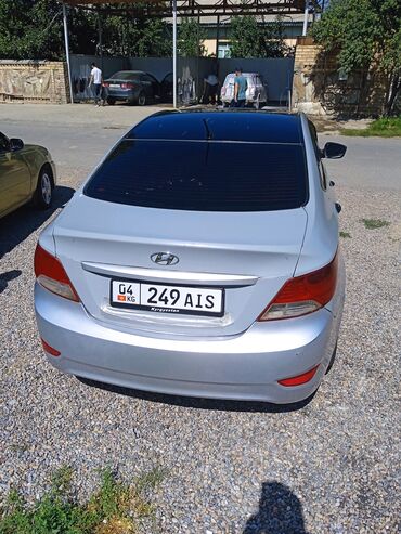 хундай соларис 2012: Hyundai Solaris: 2012 г., 1.4 л, Автомат, Бензин, Вэн/Минивэн