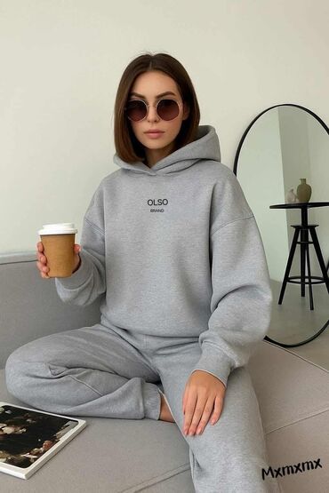 Gornji i donji deo: Komplet trenerka: 3500dinara 
Ful termo — 4