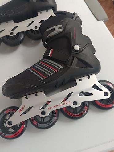 Roleri i rolšue: Roleri broj 42 - Tip: In-line roleri sa 4 točka - Ležajevi: ABEC-7 za — 4