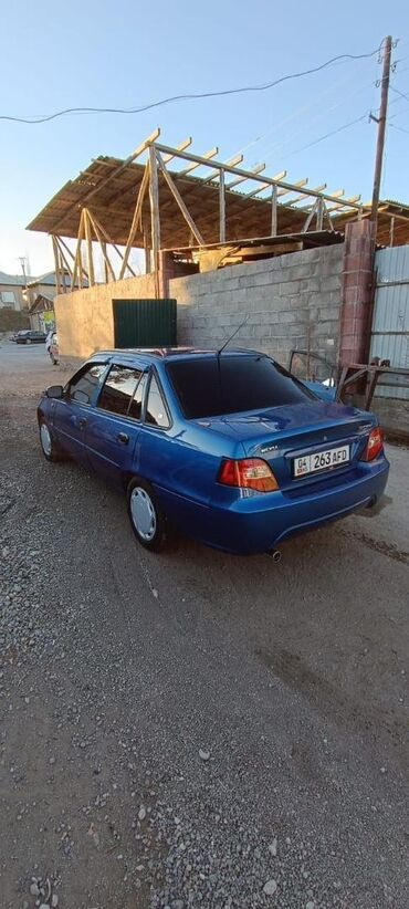 нексся: Daewoo Nexia: 2010 г., 1.5 л, Механика, Бензин, Седан