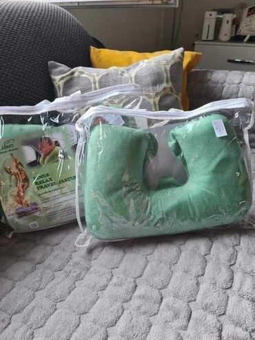 jastuci za pod: Travel pillow