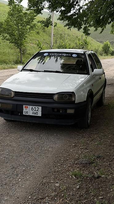 Продажа авто: Volkswagen Golf: 1992 г., 1.6 л, Механика, Бензин, Хэтчбэк — 3
