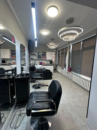 сдается дом долгосрочно: Сдаю Кабинет в салоне, 35 м², Для парикмахера