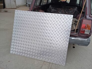 Digər metal məhsullar: Məhsul: Paslanmayan polad (nerj) təbəqələr Təsvir: - Yüksək — 8