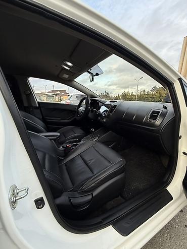 Kia: Kia K3: 1.6 l | 2014 il Sedan — 10