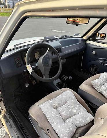 tricikl prodaja: Zastava Koral IN 2006. god registrovan do 30.05.2027. Karoserija je — 3