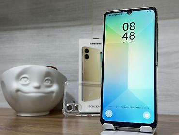 a06: Samsung Galaxy A06, Б/у, 128 ГБ, цвет - Золотой, 2 SIM — 2
