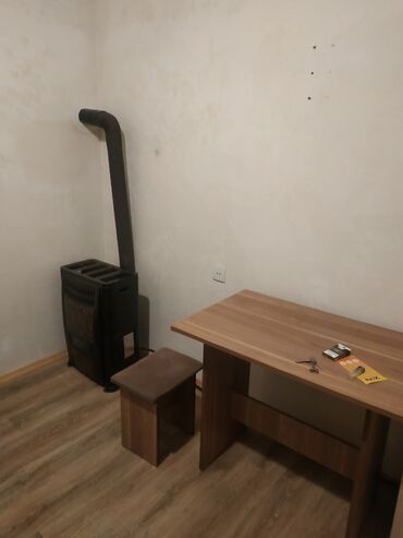 Giriş qapıları: Metal giriş qapısı satılır - Material: möhkəm metal konstruksiya - — 12