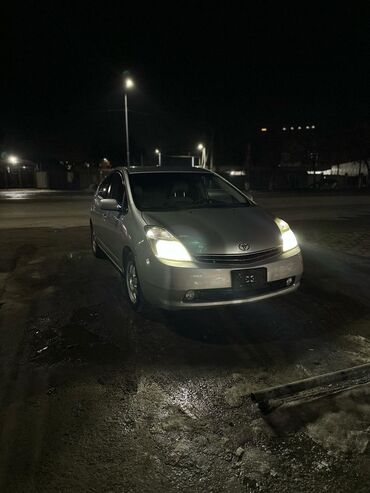 машина алфарт: Toyota Prius: 2004 г., 1.5 л, Вариатор, Гибрид, Седан