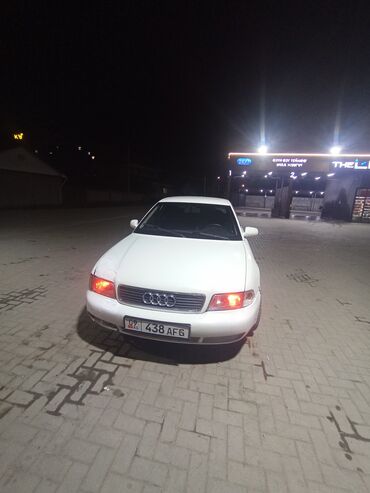 Audi: Audi A4: 1995 г., 1.6 л, Механика, Бензин, Седан