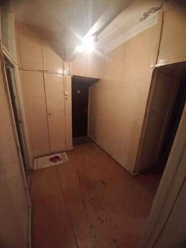 Uzunmüddətli kirayə mənzillər: Xətai rayonu, Əhmədli qəsəbəsi, Gəncə prosektində yerləşən 9 mərtəbəli — 4