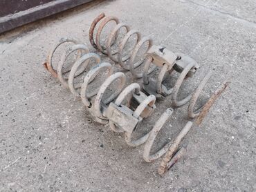 Auto delovi: Zadnje opruge za Ladu 2121,21213,21214 Niva br.4. Očuvano, skinuto — 11