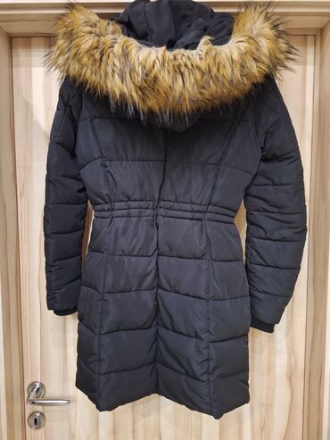 Zimske jakne: S (EU 36), Jednobojni, Sa postavom, Veštačko krzno — 1
