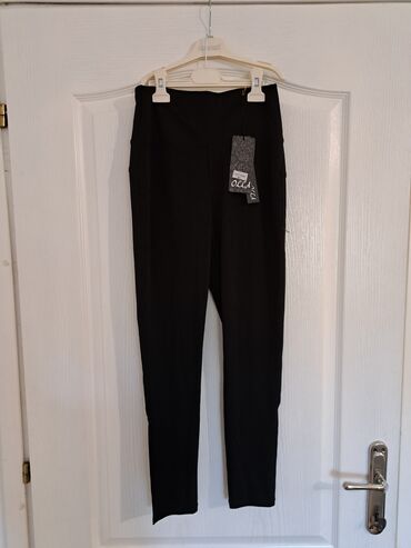 pantalone i patike: M (EU 38), L (EU 40), Polyester, color - Black, Single-colored