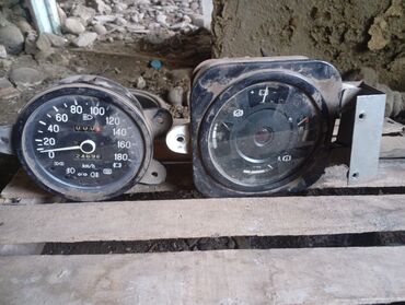 variator sürətlər qutusu: Avtomobil spidometri və göstərici paneli. Spidometr, avtomobilin