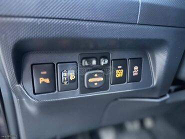 Toyota: Toyota Auris: 1.3 l. | 2011 έ. Κουπέ — 14