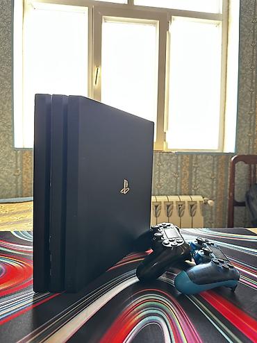 playstation icarəsi: Playstation 4 Pro 1TB, Prosibka model 9.00 versiya. Ev playstationu — 1