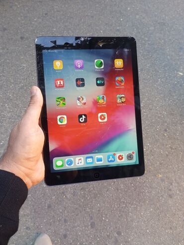 Masaüstü kompüterlər və iş stansiyaları: İşlənmiş Apple iPad Air, 9,7", 64 GB