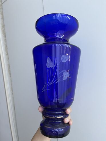 Vazalar: Bir vaza — 6