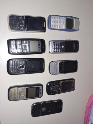 nar operator əlaqə: Nokia 1, Düyməli