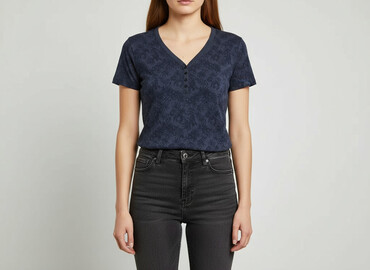 basic t shirty nike: C&A, Футболка жіноча, розмір XS