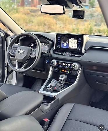 Toyota: Toyota RAV4: 2021 г., 2.5 л, Вариатор, Гибрид, Кроссовер — 6