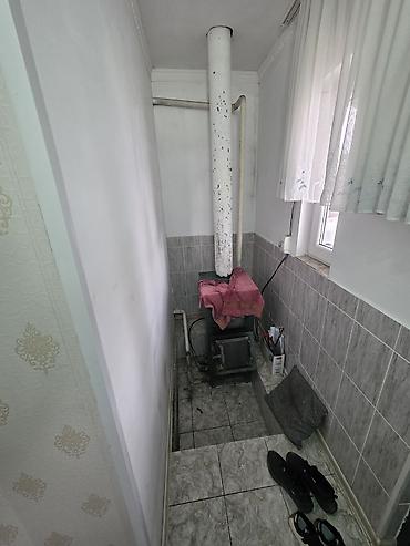 Продажа коттеджей и домов: Дом с двором и хозяйственными постройками. - Планировка: прихожая — 5