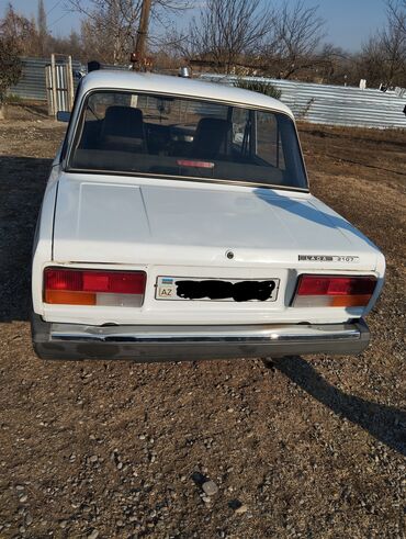 VAZ (LADA): VAZ (LADA) 2107: 1.6 l | 2005 il 44337 km Sedan — 4