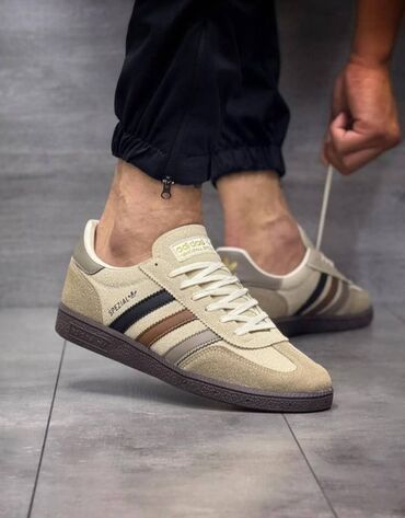 adidas zx 750 crne: Patike, veličina - 44