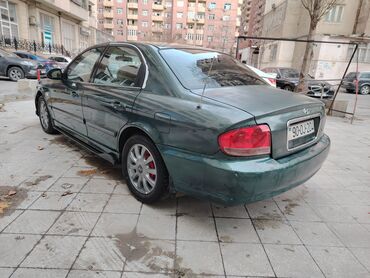 Hyundai: Hyundai Sonata: 2 l | 2001 il Sedan — 17