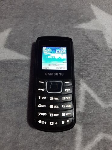 Samsung: Samsung E 1100 ispravan telefon radi na sve mreze stanje se vidi na — 10