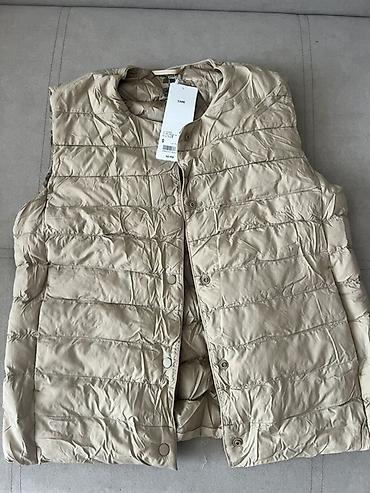 юникло пуховик: Новые куртки Uniqlo 5900 сом В наличи 2 шт - черный и коричневый — 3