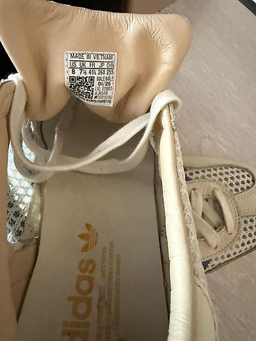 on cloud: Кроссовки Adidas Originals - Модель: Adidas (логотип Trefoil) — 4