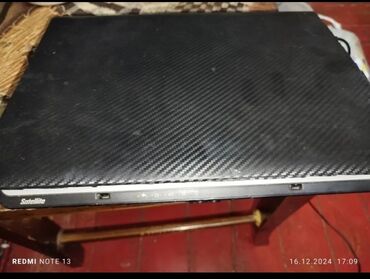 Planşetlər: İşlənmiş Toshiba, 15 ", Intel Xeon, < 128 GB, Ünvandan götürmə
