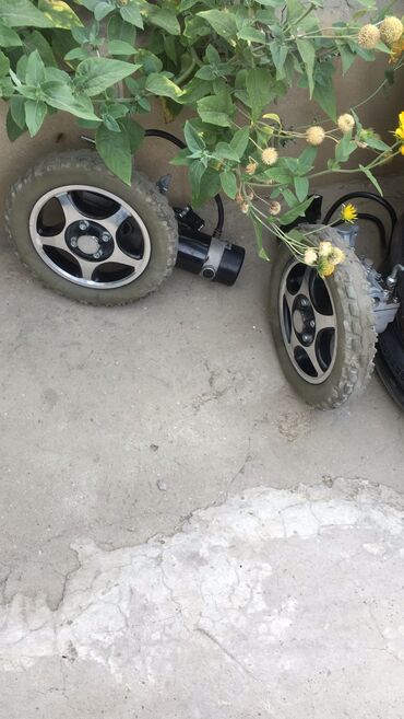 Əlil arabaları: Elil arabasi üçün zapcastlar var Mühərrikli araba üçün ve sade Əlil — 16