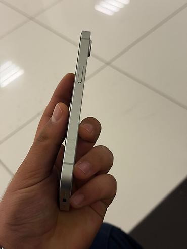 apple ipad 2: IPhone 16e, 128 GB, Gümüşü, Simsiz şarj, Face ID, Sənədlərlə — 8