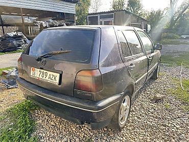 Volkswagen: Volkswagen Golf: 1993 г., 1.8 л, Кол менен иштөөчү, Бензин, Хетчбек — 4